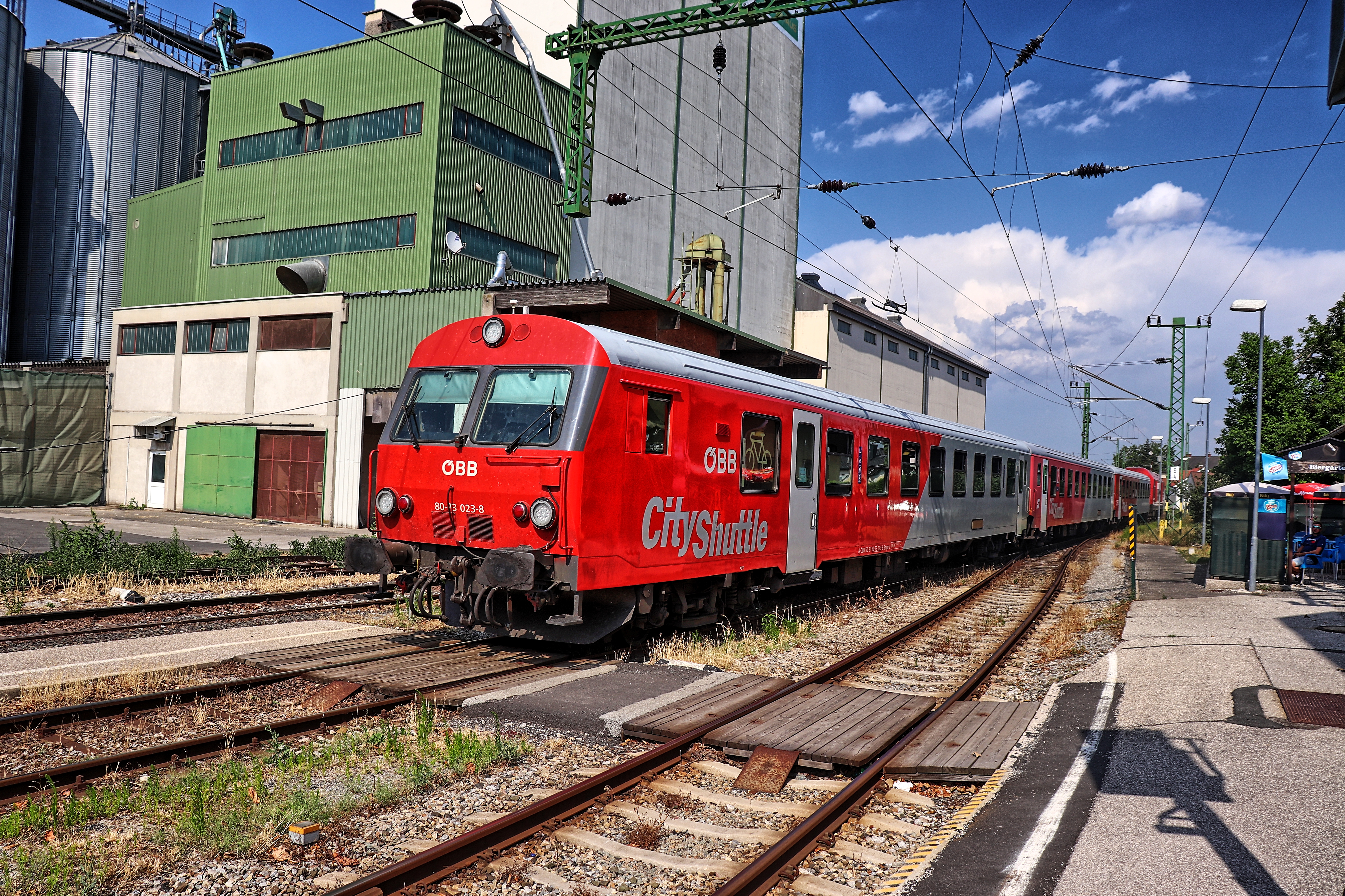 ÖBB 8073 Steuerwagen im Bahnhof Deutschkreutz